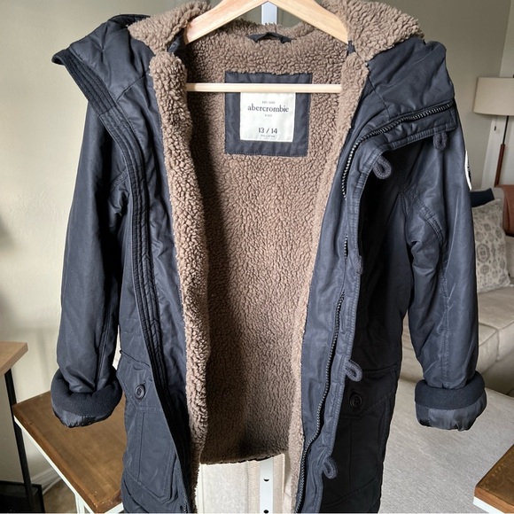 Abercrombie Kid’s Black Sherpa Lined Coat Size 13/14 - Picture 15 of 16